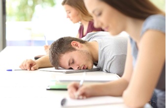 5 thói quen học sai cách mà sinh viên nào cũng mắc phải