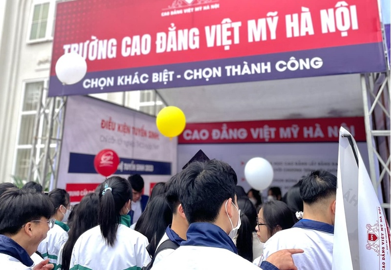 Cao đẳng Việt Mỹ Hà Nội khởi động chương trình tư vấn hướng nghiệp 2023