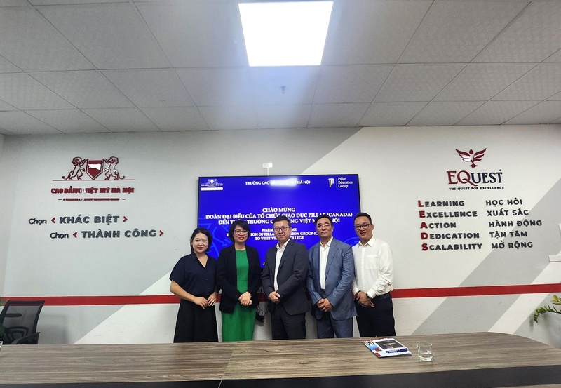 Hợp tác Phát triển - Chuyến thăm của Chủ tịch Tập đoàn Giáo dục Pillar (Canada) tới Cao đẳng Việt Mỹ Hà Nội