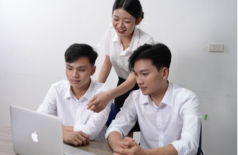 Ngành Quản Trị Bán Hàng Đa Phương Tiện: Khám Phá Ngành Quản Trị Bán Hàng Đa Phương Tiện Tại Cao Đẳng Việt Mỹ Hà Nội