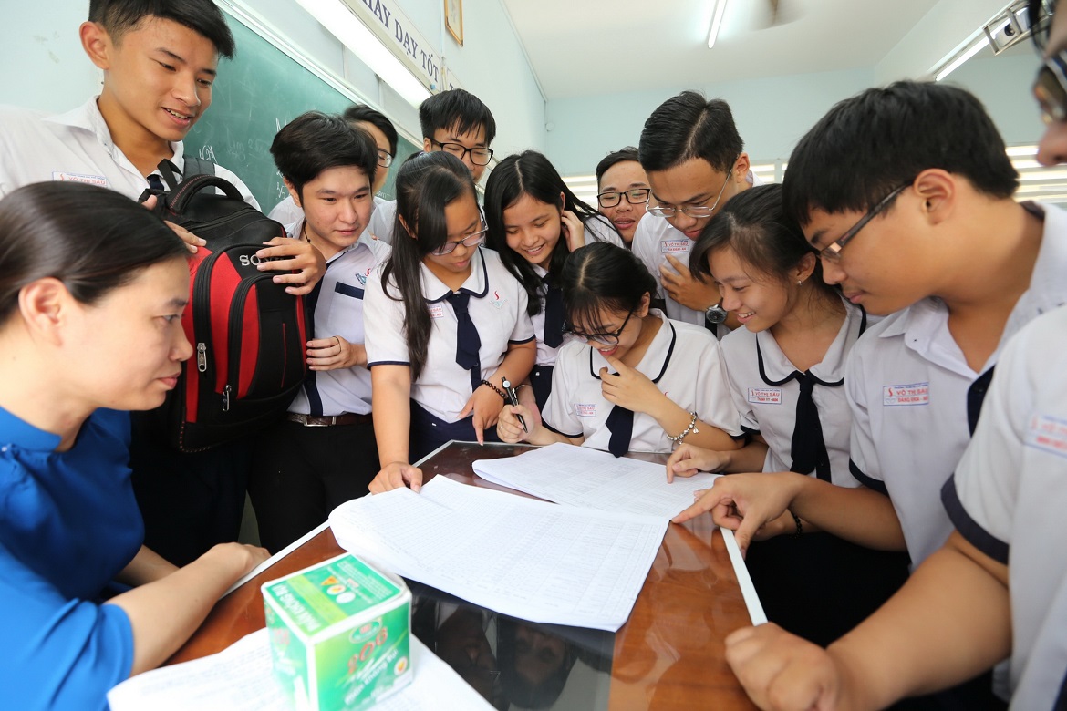 Học sinh đăng ký nguyện vọng công nghệ thông tin 