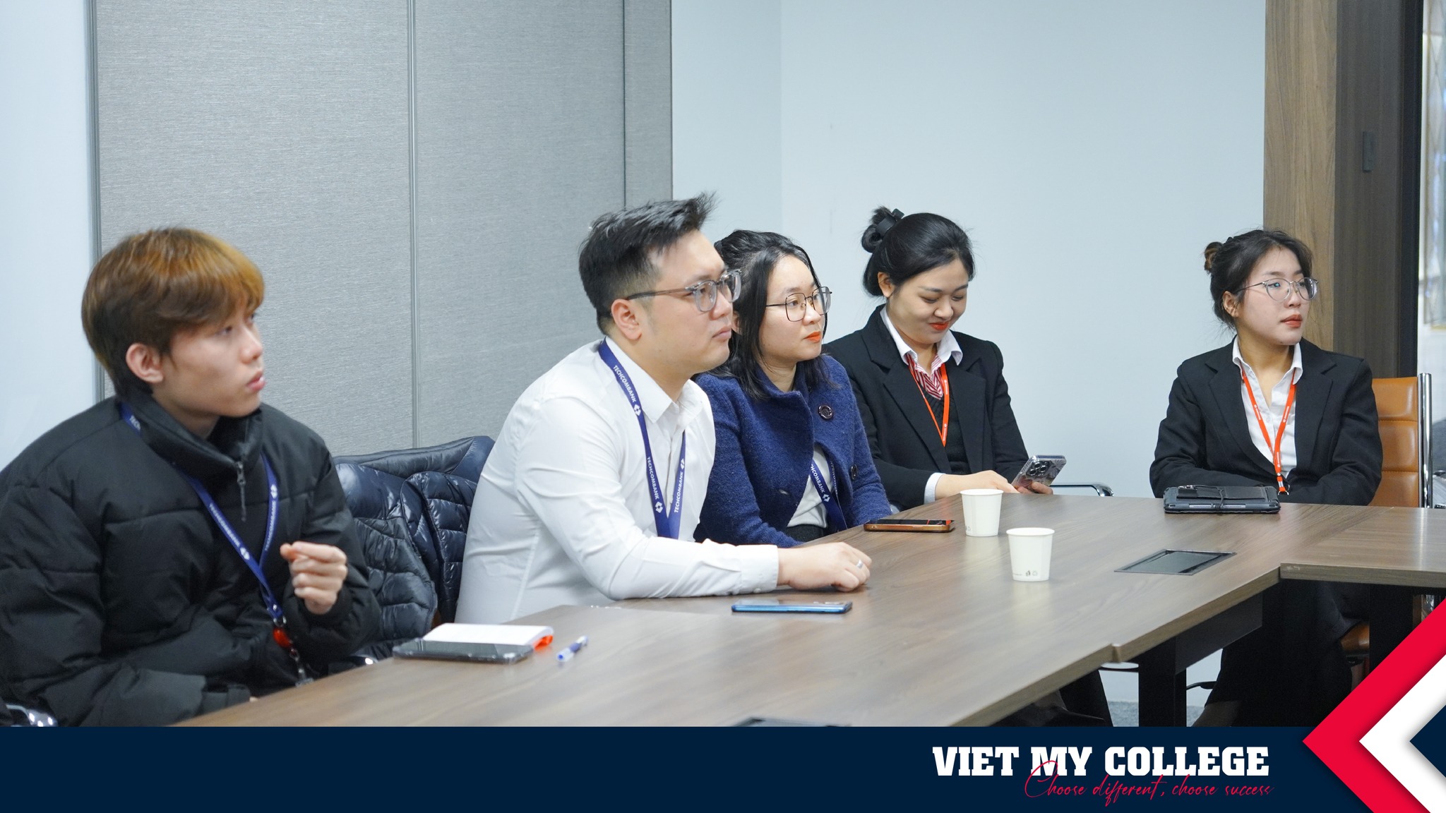 Sinh viên ngành Quản trị Doanh nghiệp Việt Mỹ kiến tập thực tế tại Techcombank