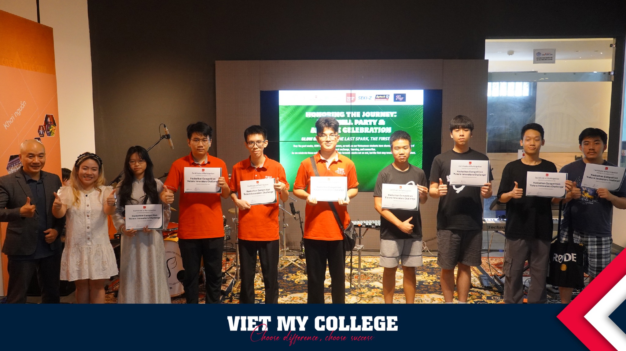 Sinh viên ngành Ứng dụng phần mềm Nam sinh Việt Mỹ giành cú đúp giải thưởng tại sân chơi lập trình quốc tế Hackathon Competition: Future Innovators Challenge