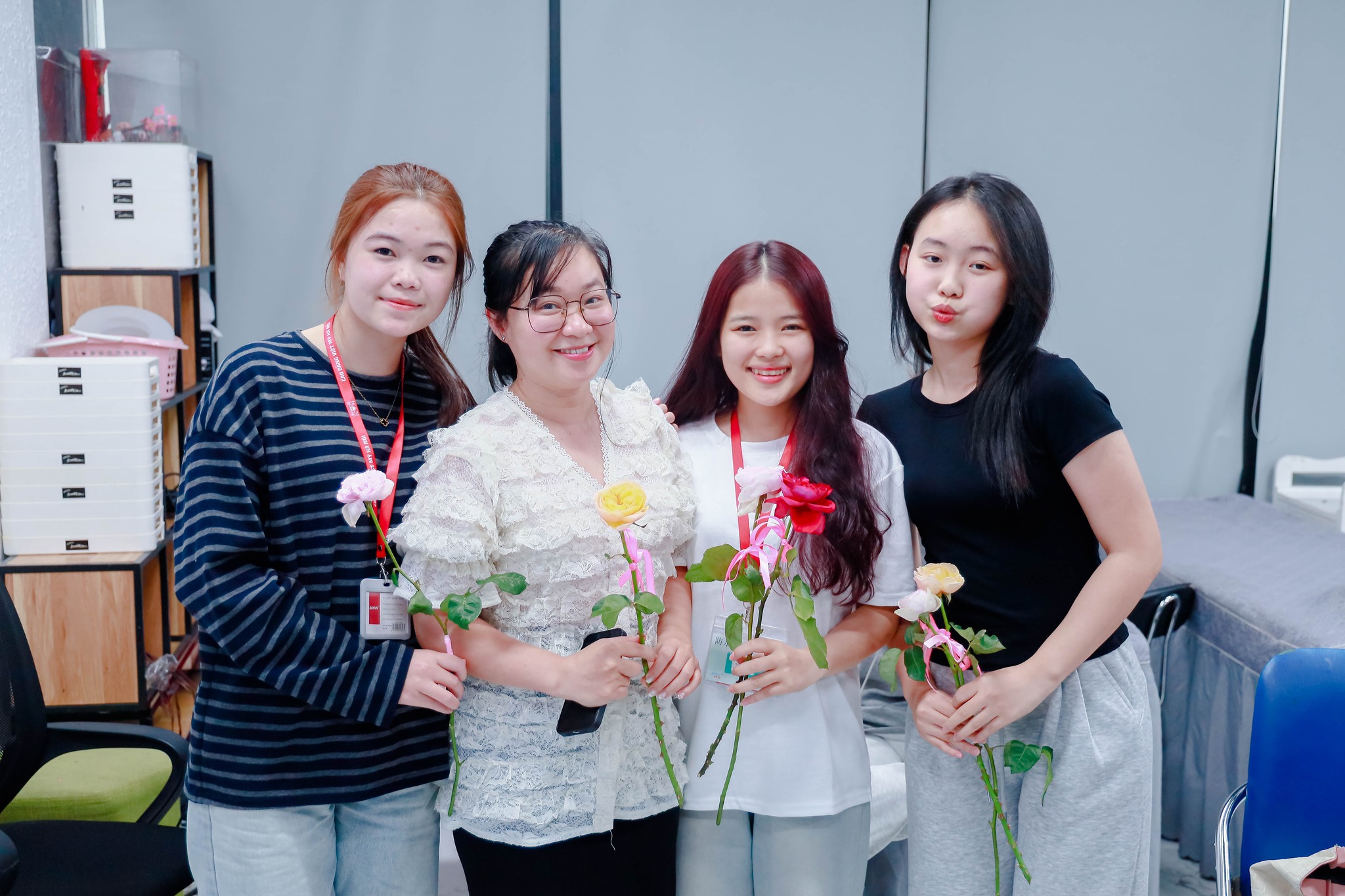 Club Showcase #4 “Flower Dome: Trạm Hương” mang đến không gian nghệ thuật đầy cảm xúc tại Việt Mỹ