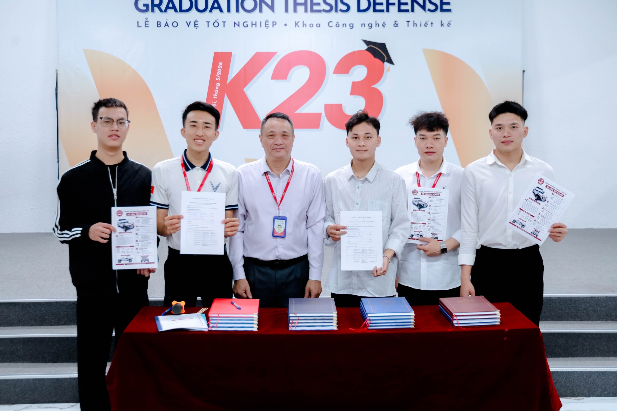 Lễ bảo vệ đồ án tốt nghiệp ngành Công nghệ Ô tô: Sinh viên Việt Mỹ tự tin khẳng định bản lĩnh thực chiến
