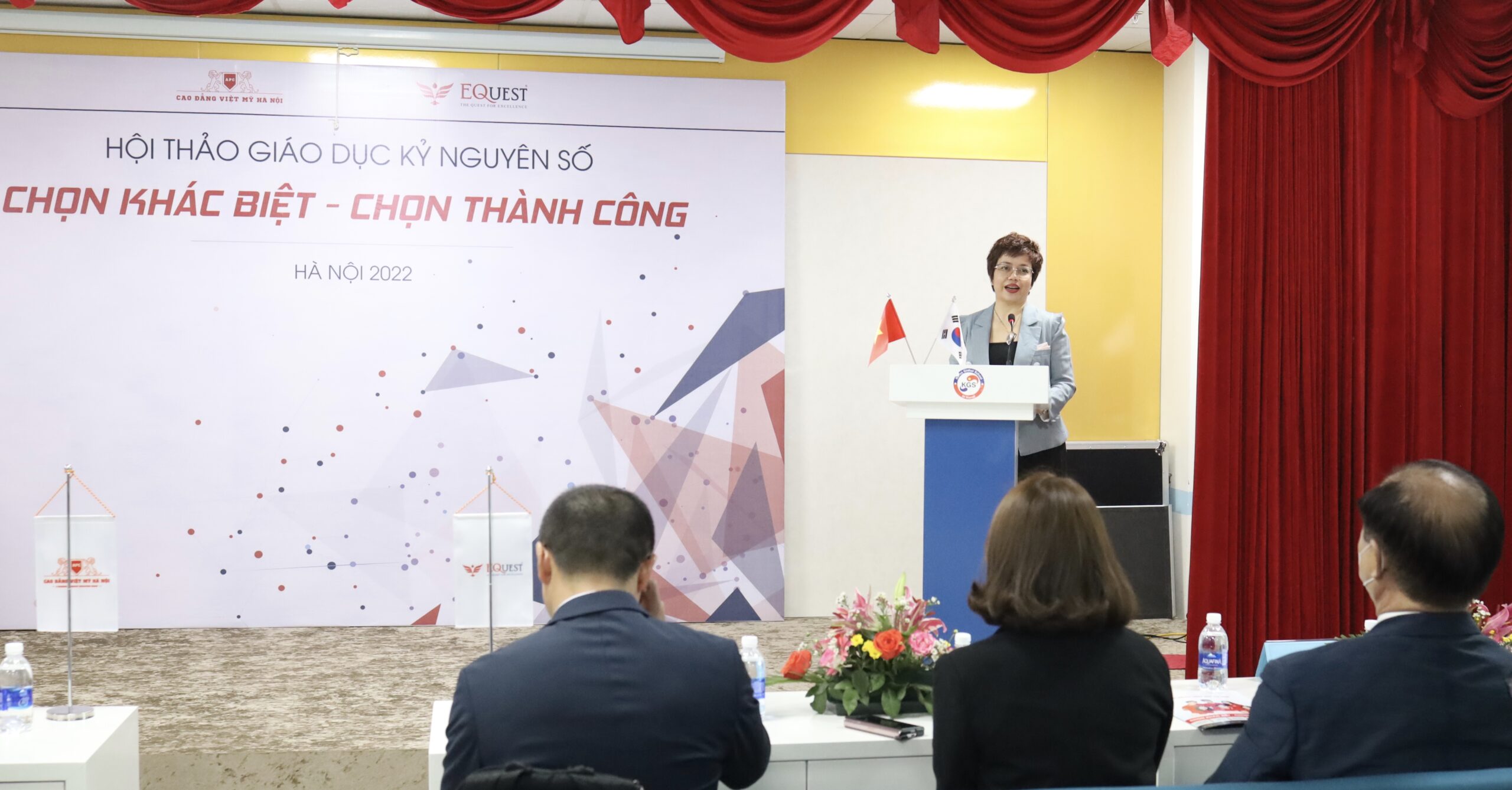 [Vietq.vn] Hiệu trưởng Trường Cao đẳng Việt Mỹ Hà Nội: ‘Đây là hội vàng để chuyển đổi số trong giáo dục’