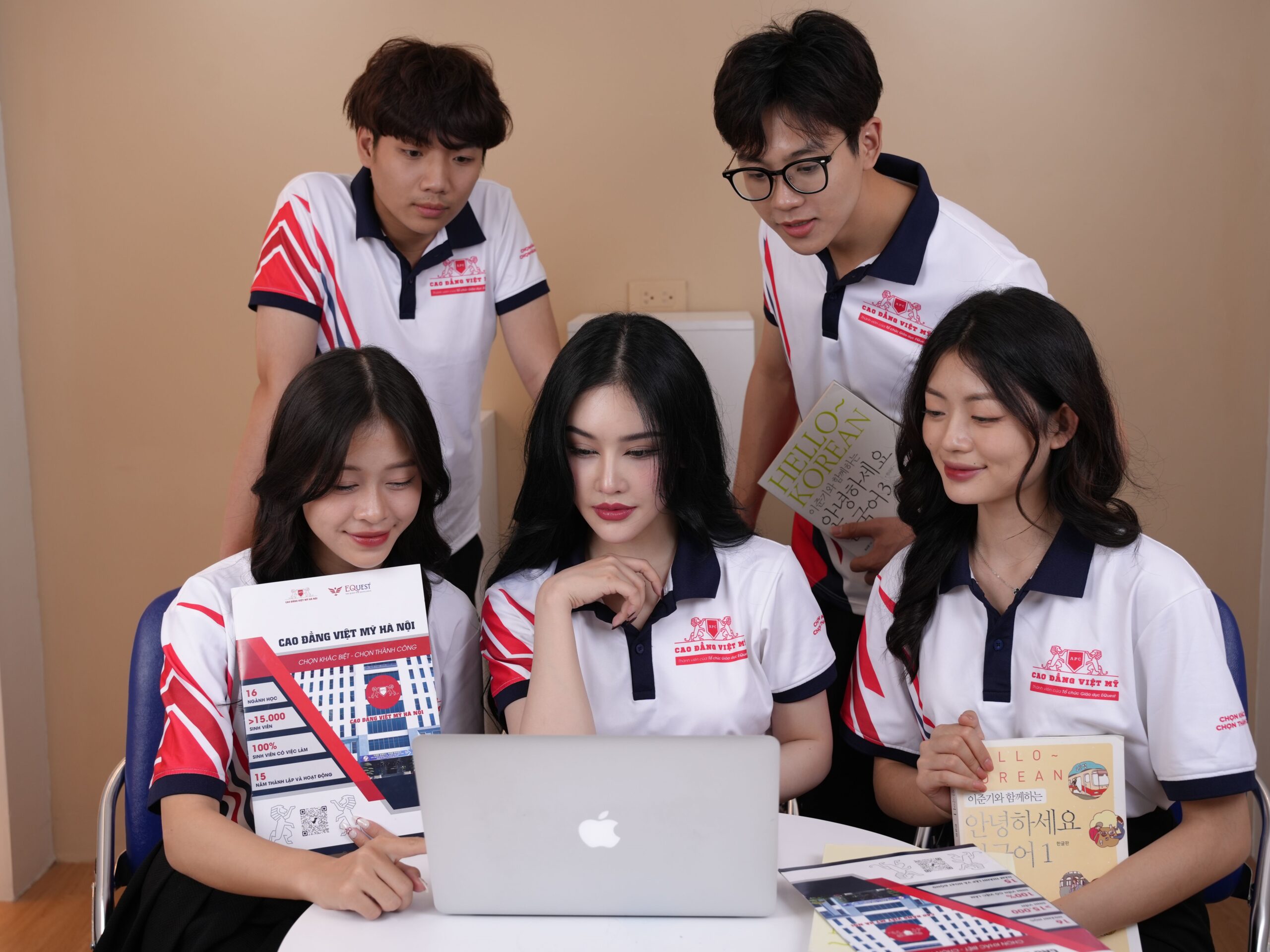 Top 7 vị trí việc làm sau khi tốt nghiệp ngành nghiệp vụ bán hàng 9+
