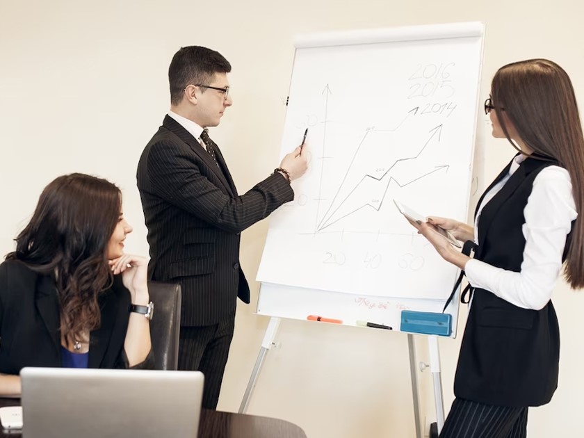 Tổng quan về ngành Quản trị Bán hàng Đa phương tiện