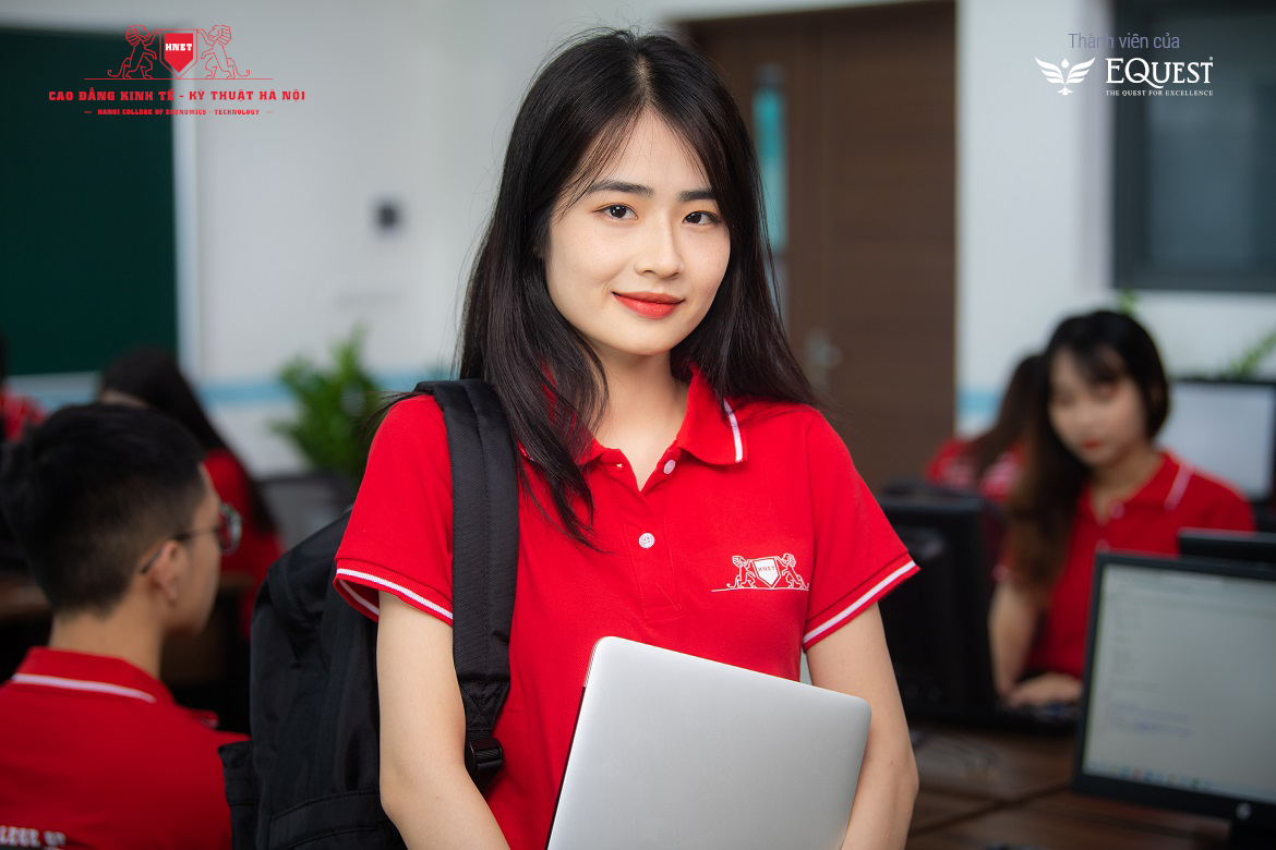 Học Cao đẳng Quản trị bán hàng trường nào tốt