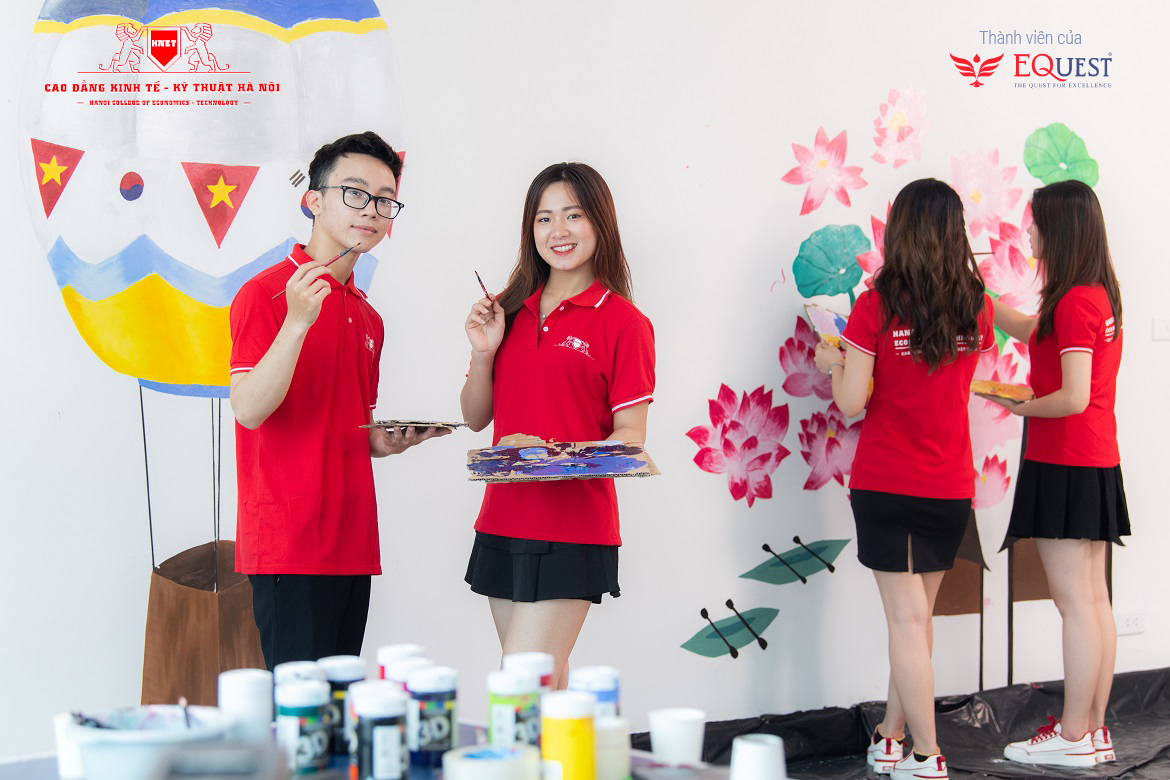 Có nên học thiết kế đồ họa – học ngành này ra trường làm gì
