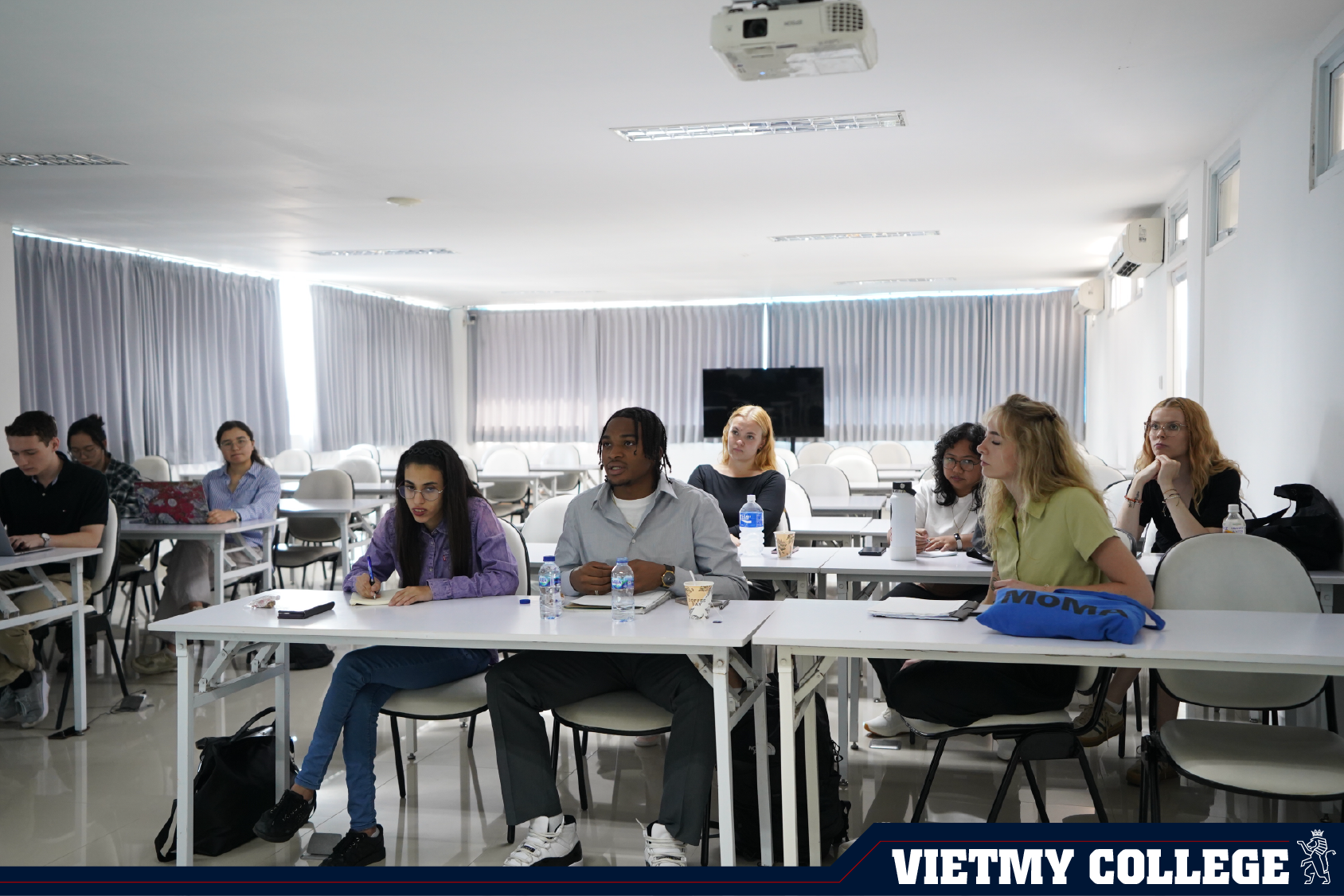 Những trải nghiệm ấn tượng trong chương trình Giao lưu văn hoá tại Bali của Sinh viên Việt Mỹ Hà Nội
