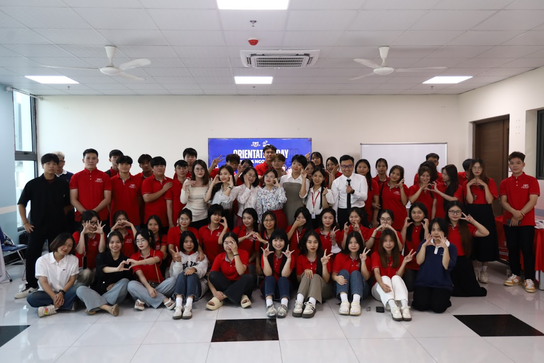 Ngày Hội Định Hướng Tư Vấn Nghề Nghiệp – Trường Cao Đẳng Việt Mỹ Hà Nội: Cơ Hội Gắn Kết Sinh Viên K24 với Thực Tế Nghề Nghiệp