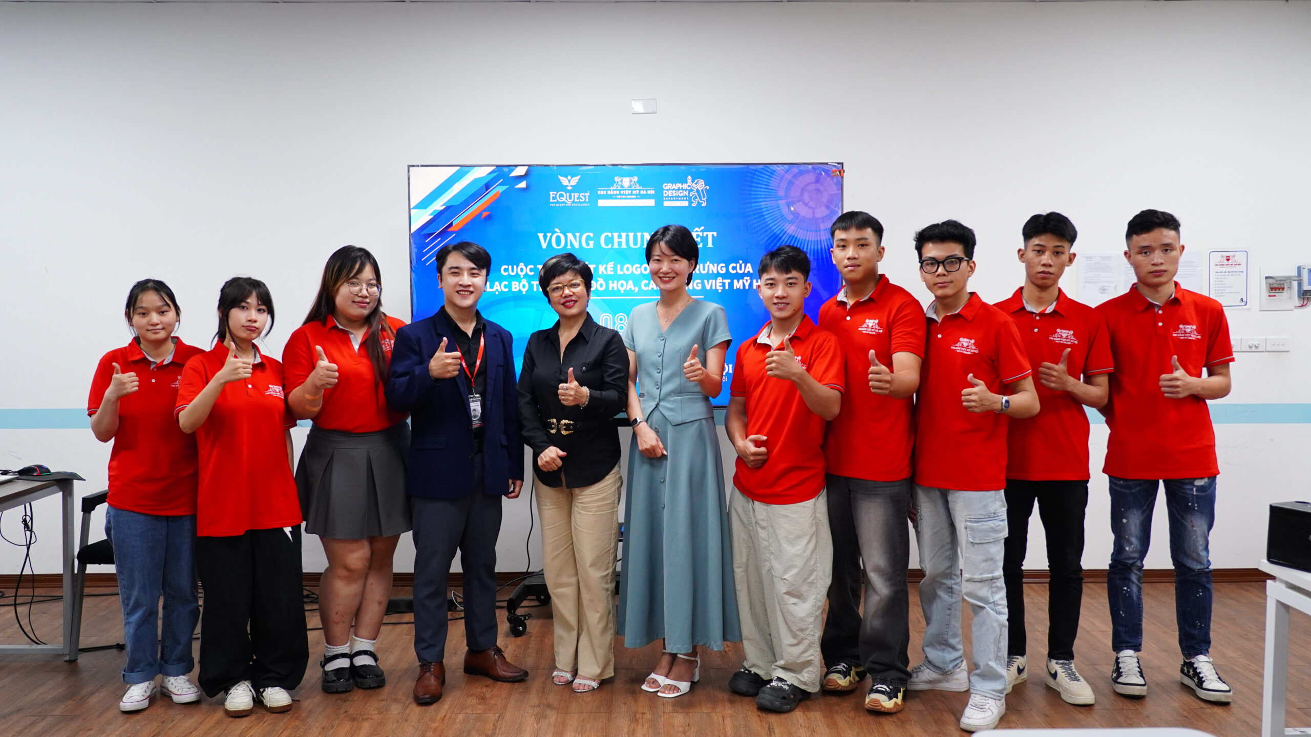 Top 8 sinh viên xuất sắc tham gia chung kết cuộc thi thiết kế Logo của CLB Thiết kế đồ họa