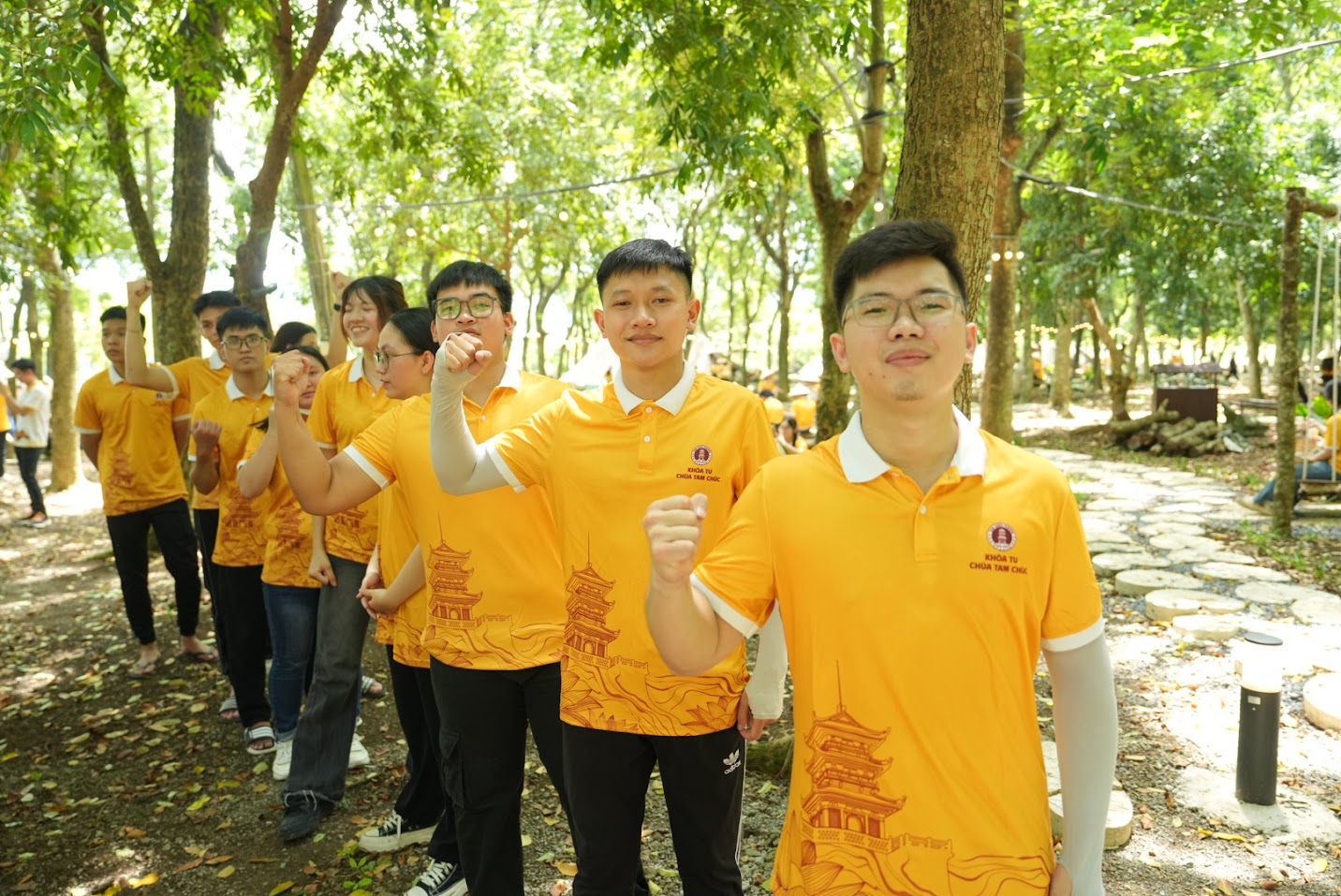 Sinh viên Việt Mỹ Hà Nội tham quan và tham dự lễ Vu Lan 2024 tại chùa Tam Chúc - Hà Nam
