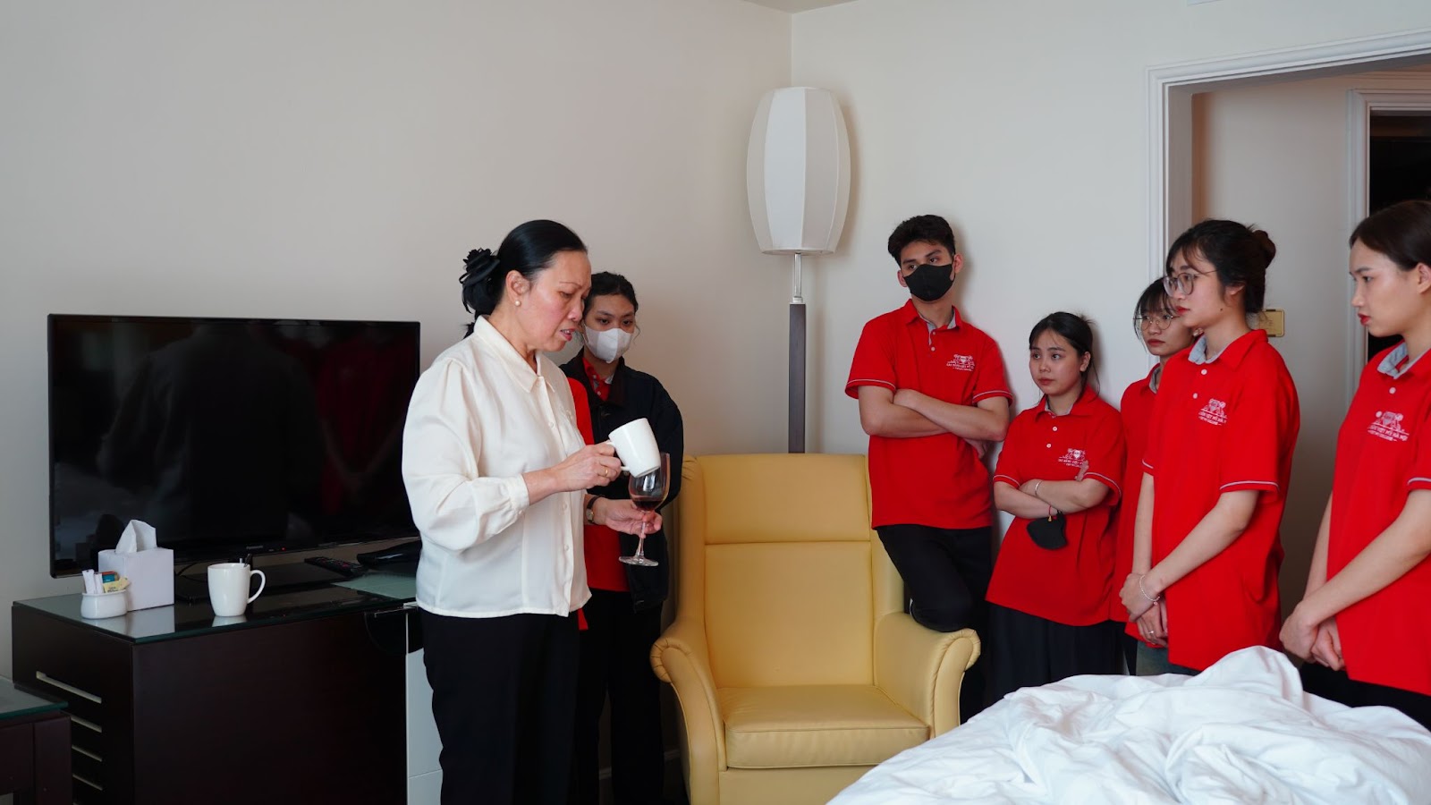 Học Quản Trị Khách Sạn Cần Những Gì? Những Kỹ Năng Và Kiến Thức Cần Thiết