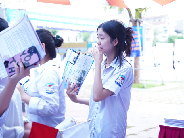 Dự đoán điểm chuẩn ngành hot năm 2025 theo điểm thi tốt nghiệp THPT