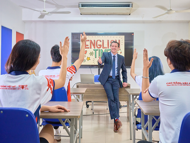 Dự đoán điểm chuẩn ngành hot năm 2025 theo điểm thi tốt nghiệp THPT