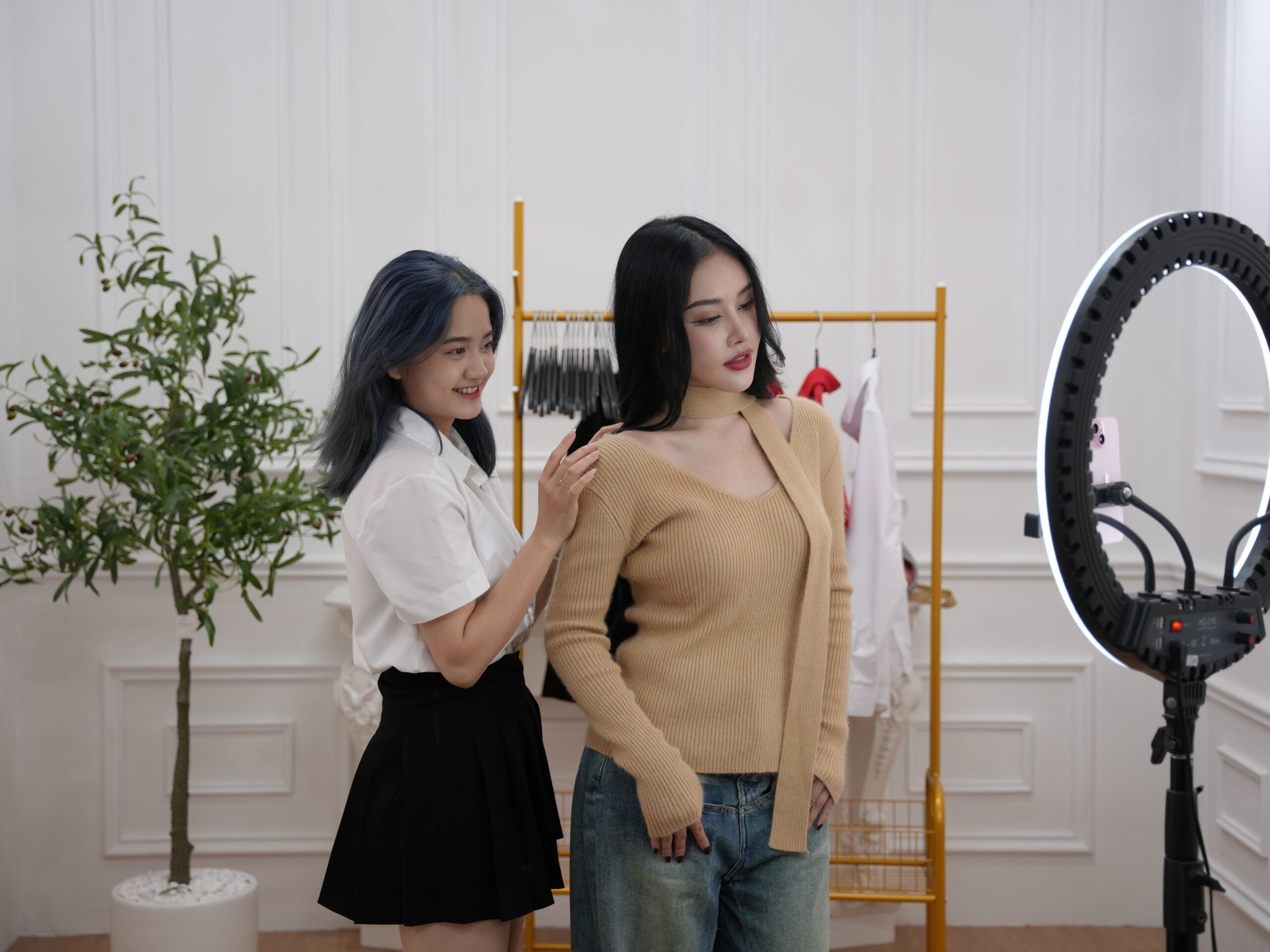 Ngành Quản Trị Bán Hàng Đa Phương Tiện: Khám Phá Ngành Quản Trị Bán Hàng Đa Phương Tiện Tại Cao Đẳng Việt Mỹ Hà Nội